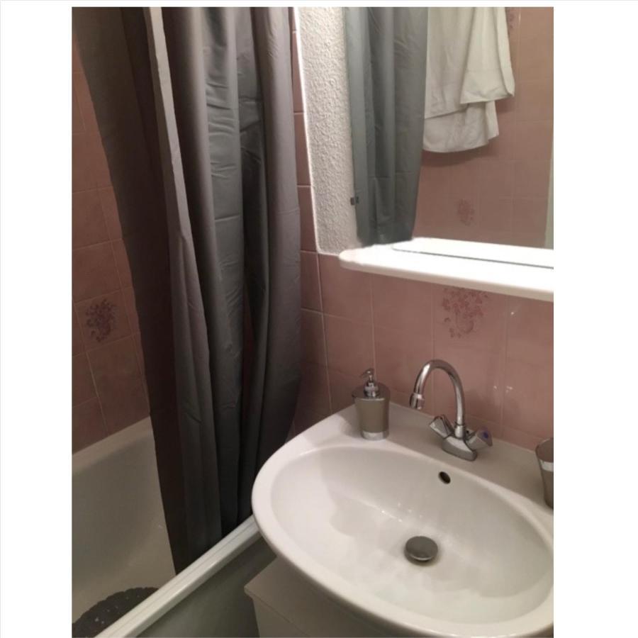 לה קונטמין מונז'ואה Bel Appartement En Residence מראה חיצוני תמונה